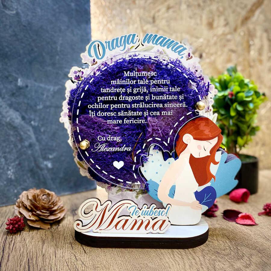 Trofeu Personalizat Cu Licheni - Multumire mama Trofeul personalizat cu licheni combină estetică și natură, perfect pentru a arăta aprecierea față de mama ta.