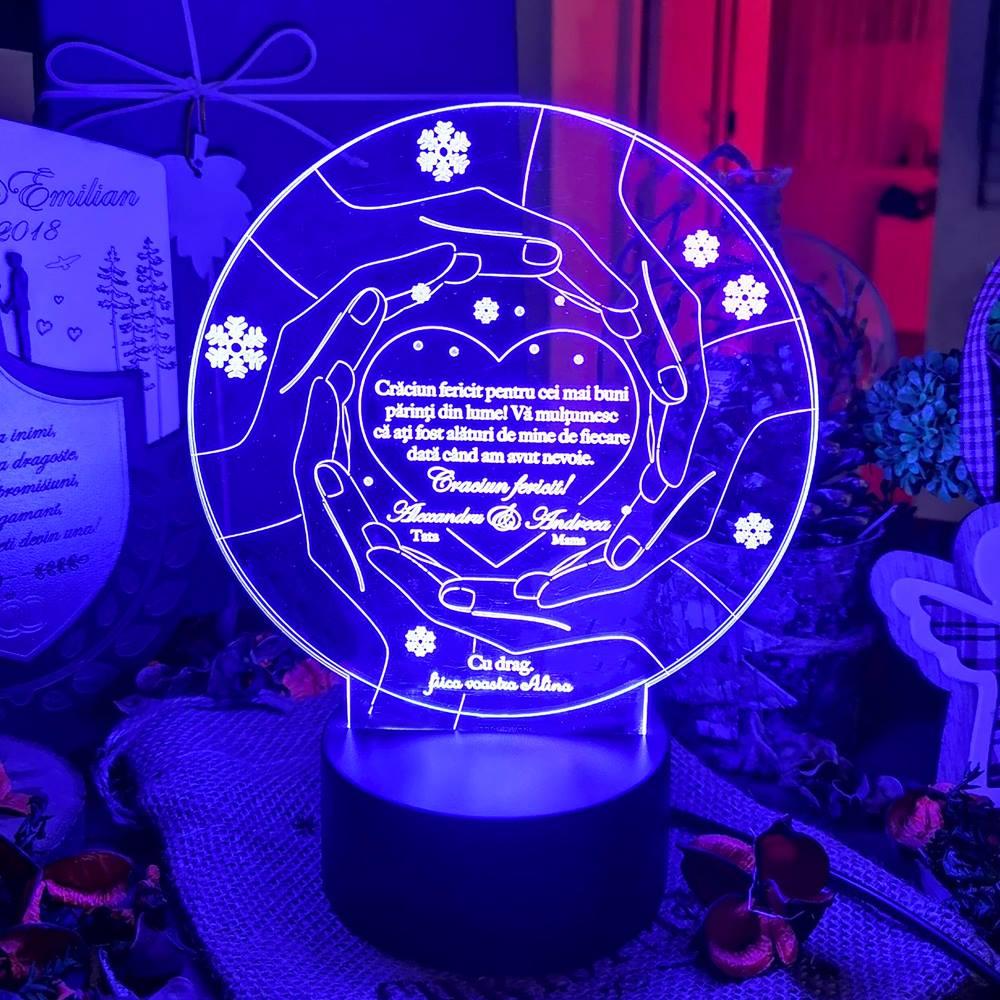 Cadou personalizat Trofeu LED pentru parinti - Craciun Trofeu LED personalizat din plexiglas, perfect pentru a exprima aprecierea față de părinți în sezonul sărbătorilor.