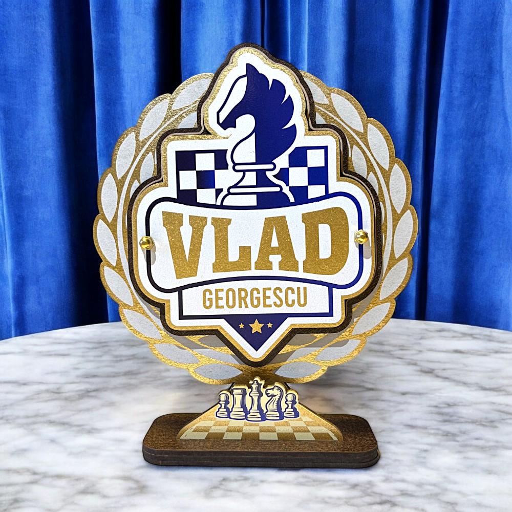 Trofeu personalizat pentru campionul de SAH Trofeu personalizat pentru campionul de SAH